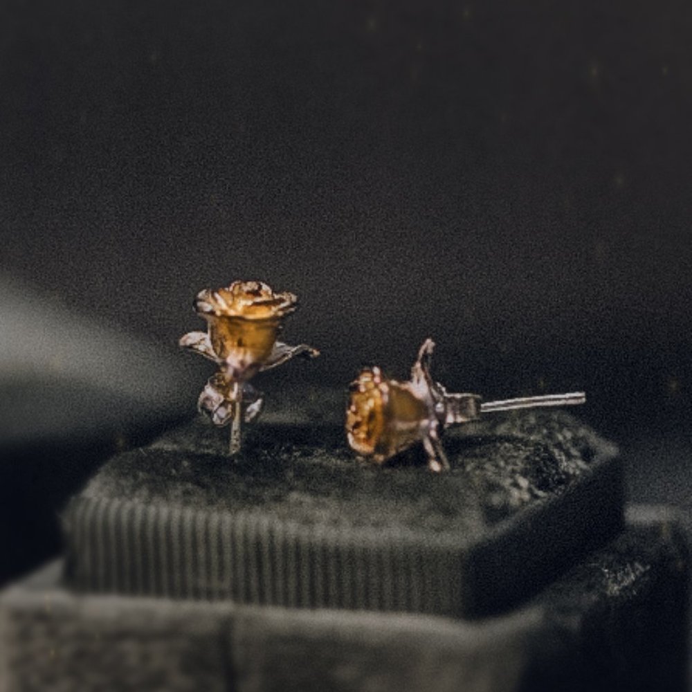 SOLD Gold Rose Flower Earrings studs Gold Vermeil Floral Earrings Studs for her - Picture 2 of 15